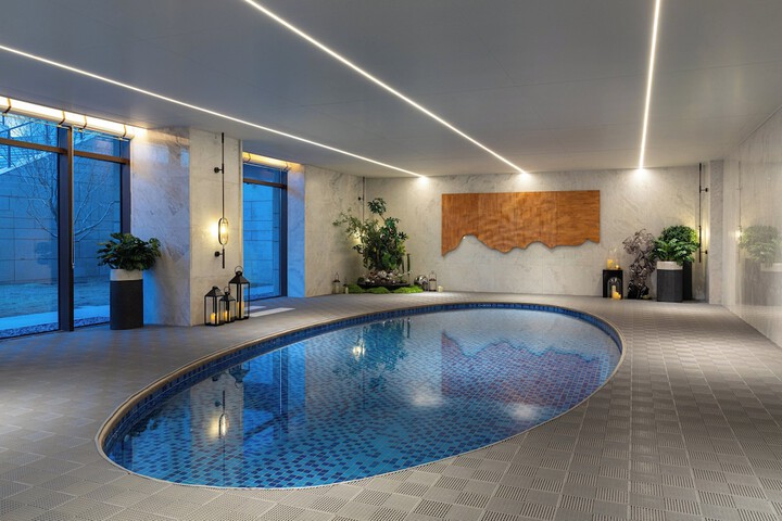Pool 37 of 102