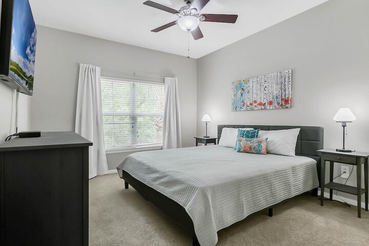 Room 3 of 38