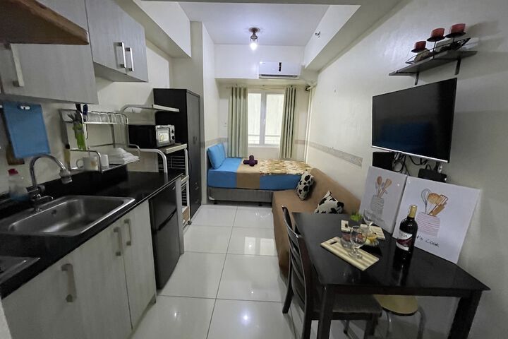 Room 106 of 216