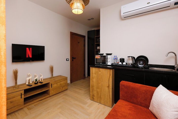 Room 25 of 150