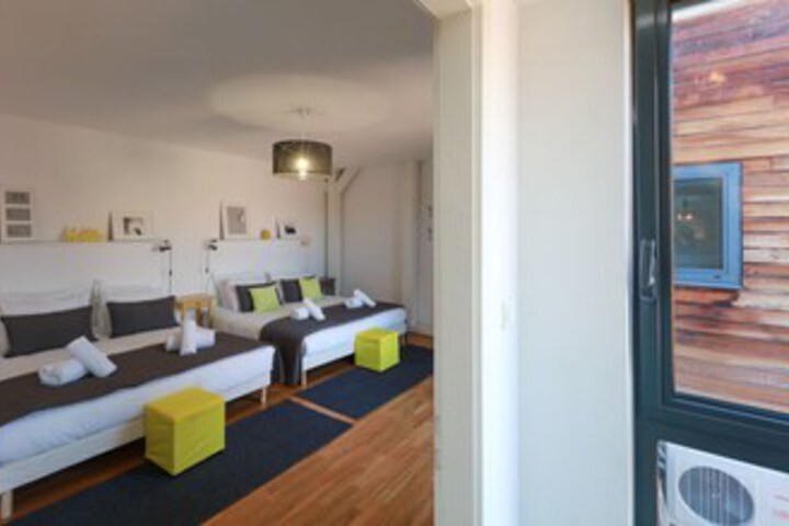 Room 11 of 25