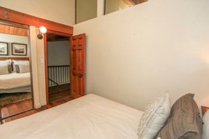 Room 20 of 60