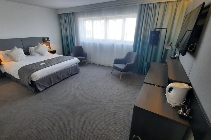 Room 13 of 62