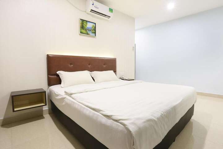 Room 16 of 31