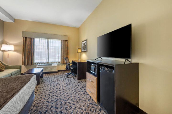 Room 18 of 30