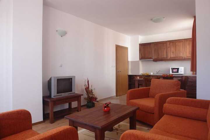 Room 15 of 32