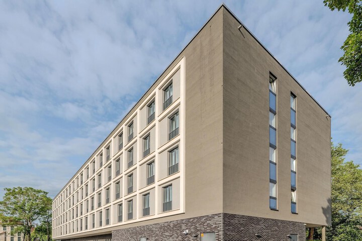 Hotel 64 of 72