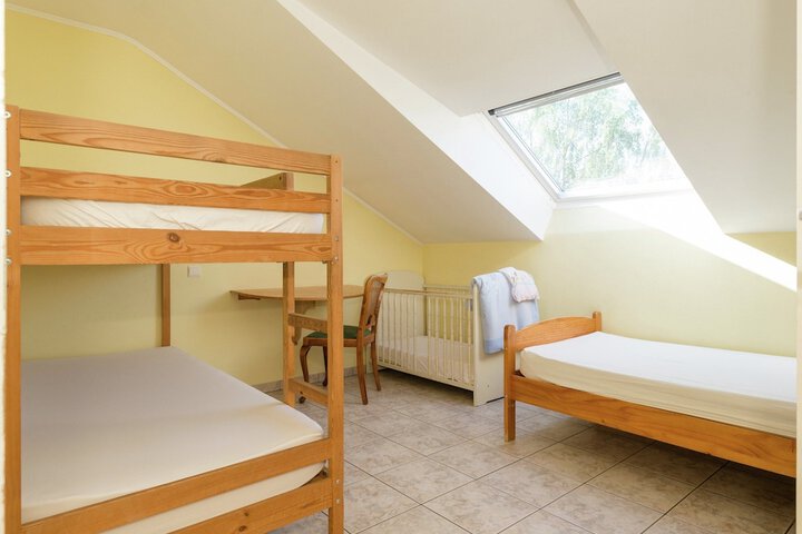 Room 7 of 37