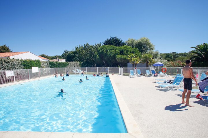 Pool Hotel