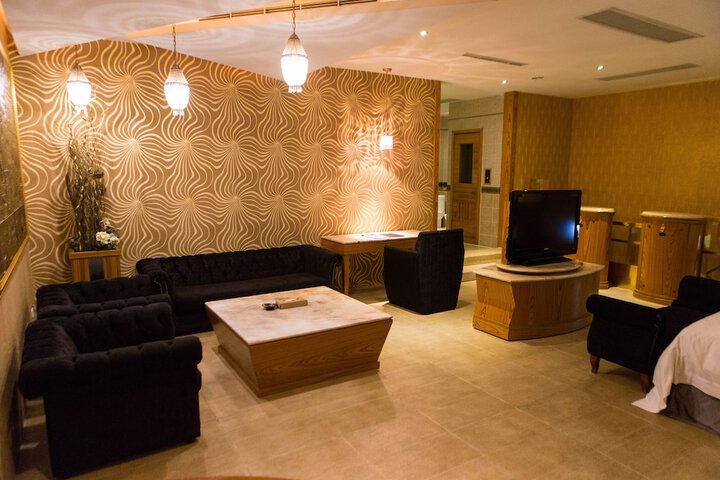Room 39 of 62