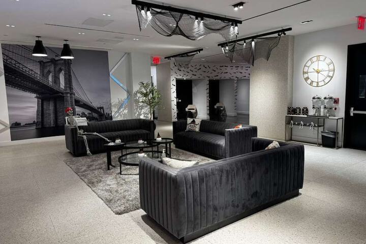 Hotel Interior 10 of 89
