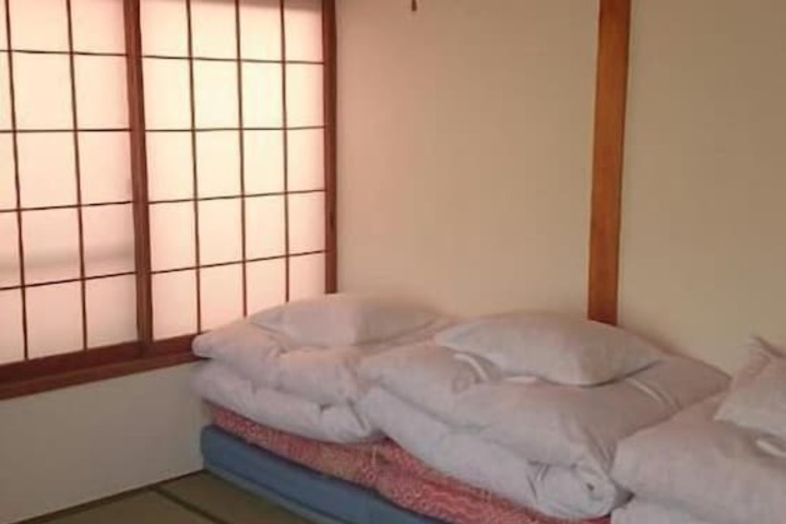 Room 5 of 25