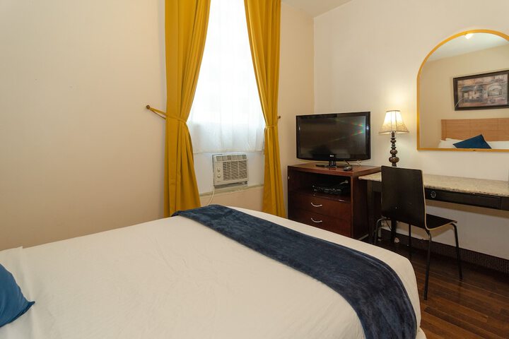 Room 46 of 87