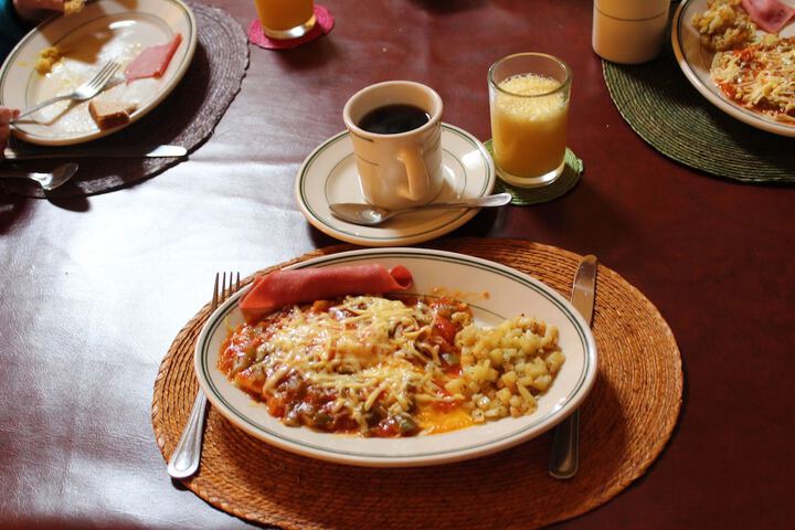 Breakfast/Coffee Service 35 of 62