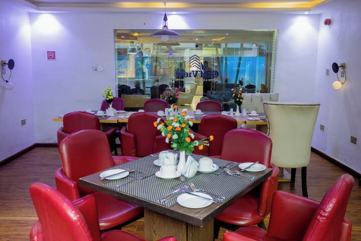Dining 74 of 81