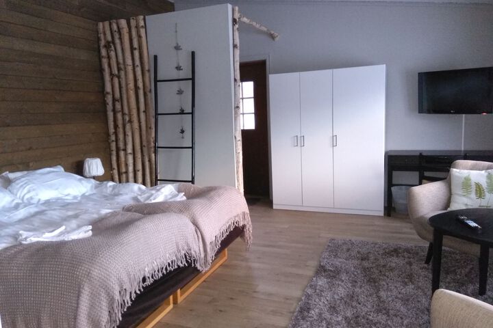 Room 14 of 36