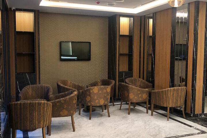 Room 15 of 27