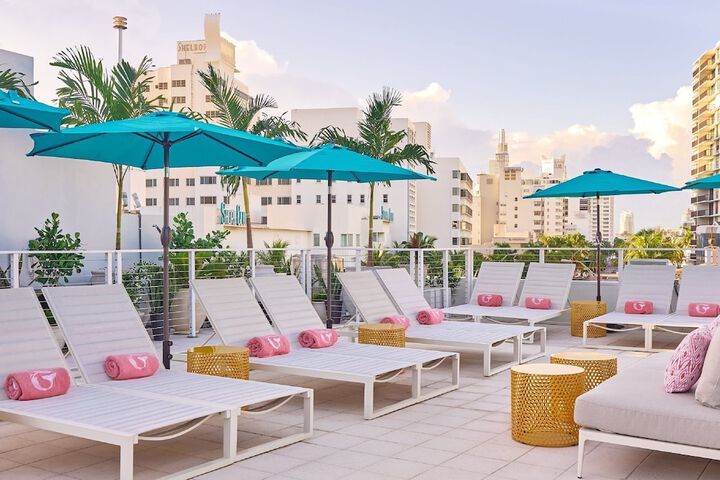 Rooftop pool