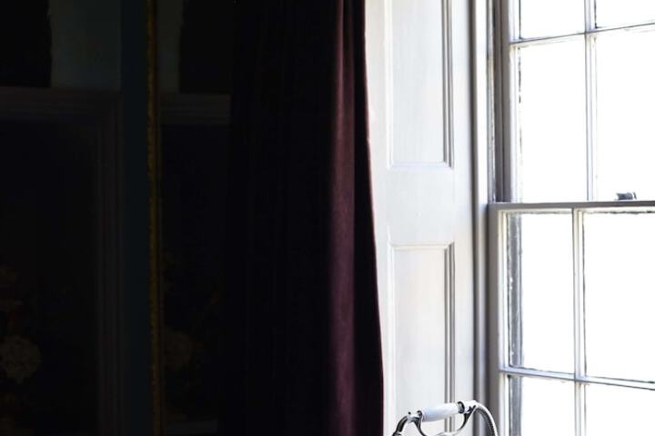 Room 33 of 65