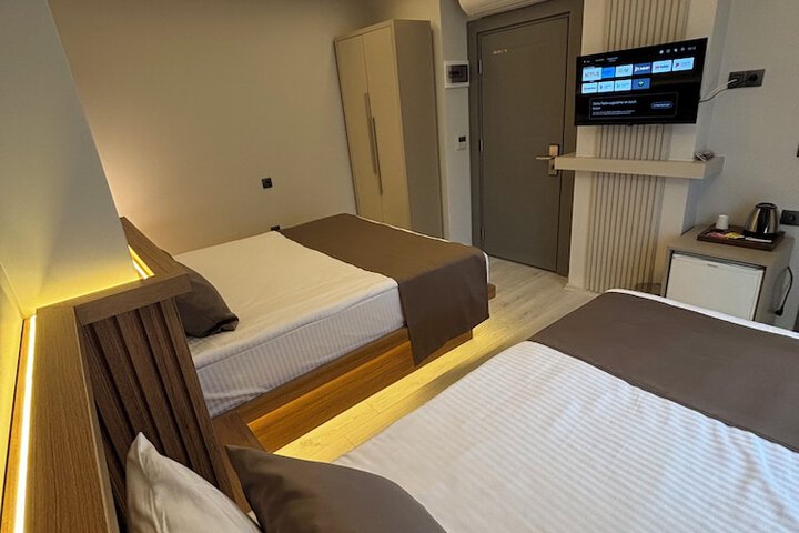 Room 19 of 41