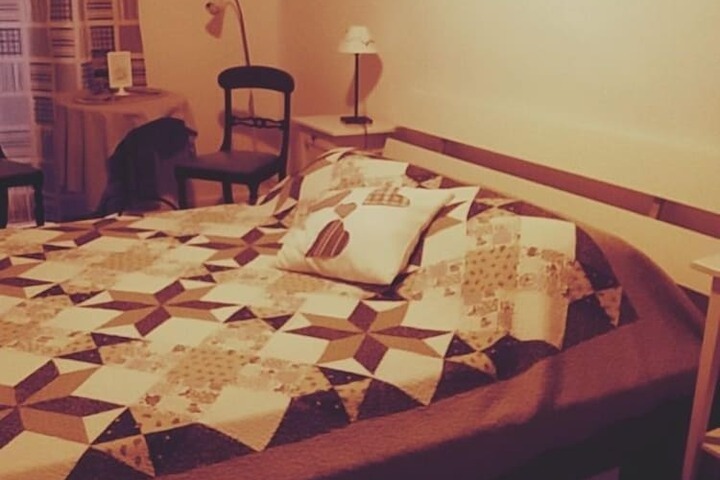 Room 13 of 16