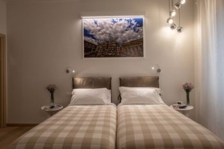 Room 35 of 100