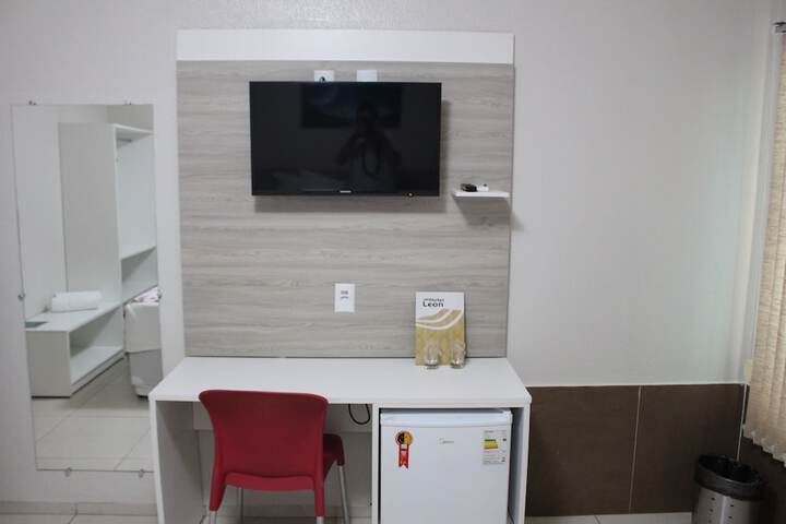 Room 9 of 35