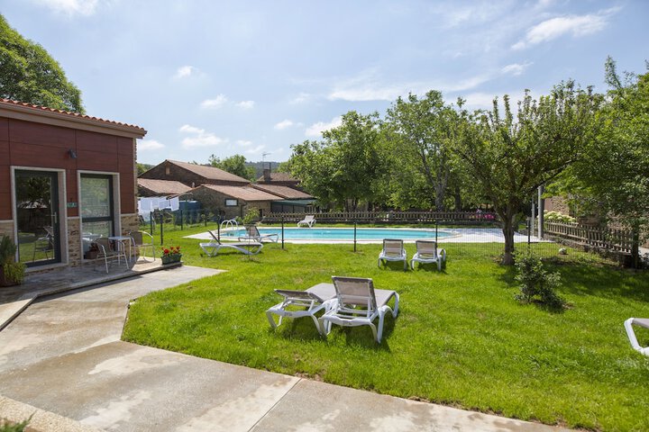 Pool 44 of 74