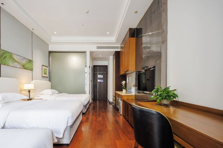 Room 51 of 140