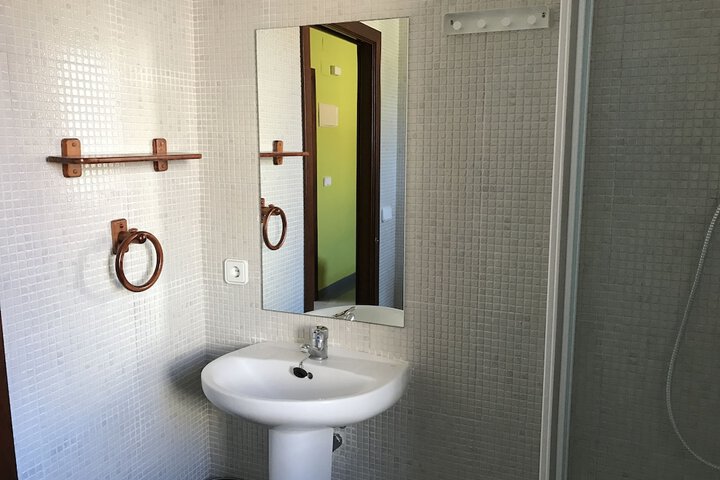 Room 28 of 41