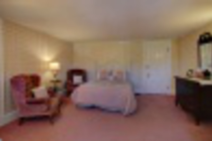 Room 376 of 408