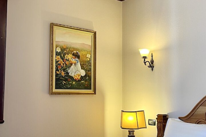 Room 18 of 89