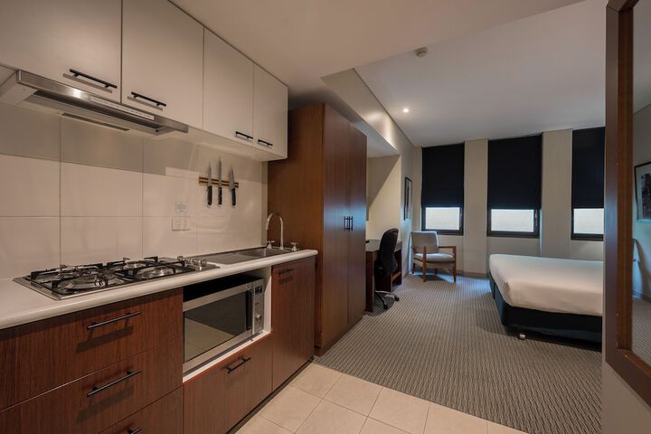 Room 8 of 65