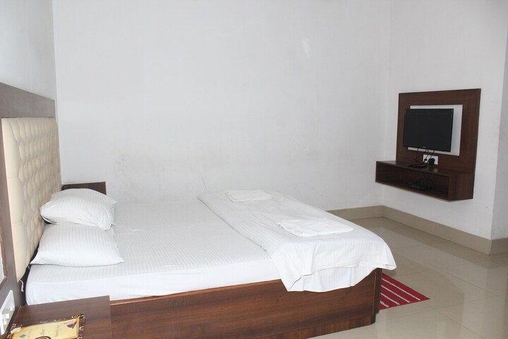 Room 16 of 46