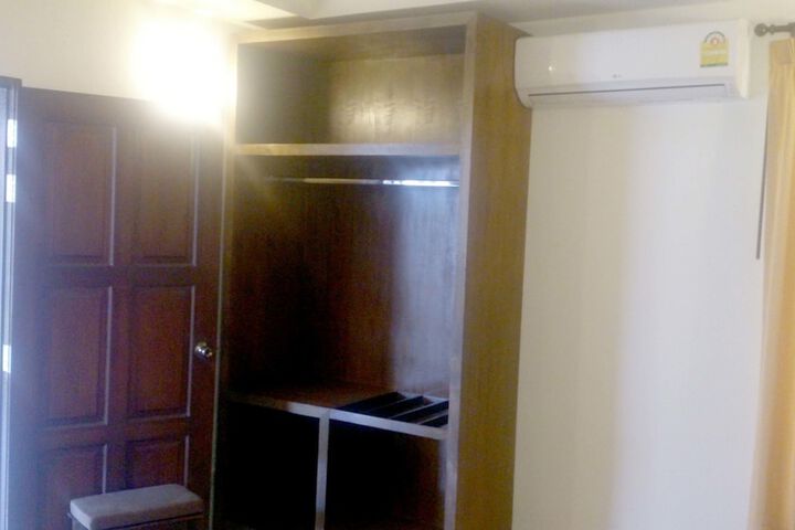 Room 22 of 37
