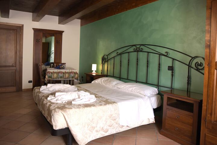 Room 5 of 21