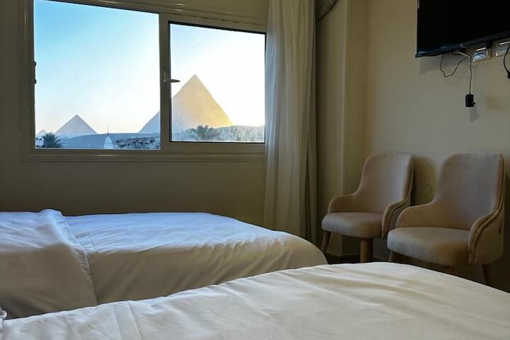 Room 6 of 37