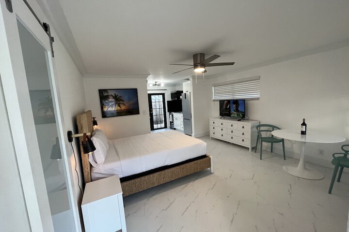 Room 2 of 55