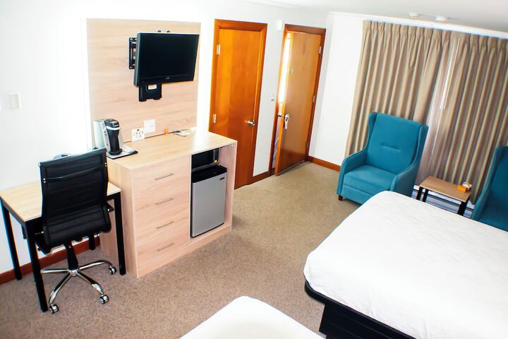 Room 36 of 97