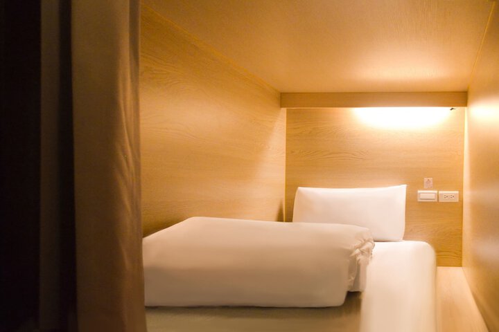Room 15 of 44