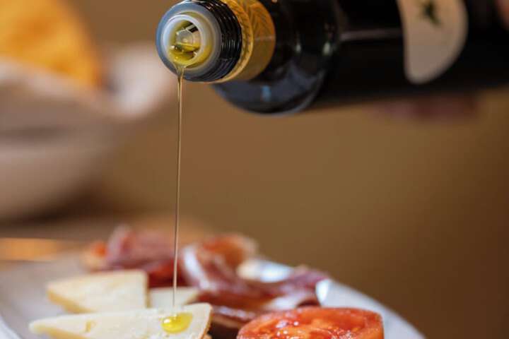 Dining 76 of 117