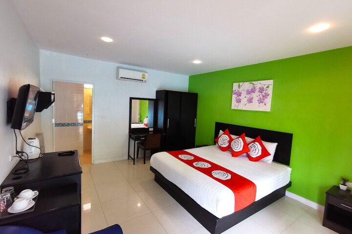 Room 5 of 35