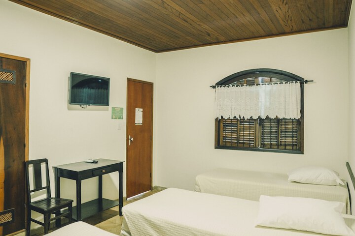Room 18 of 90