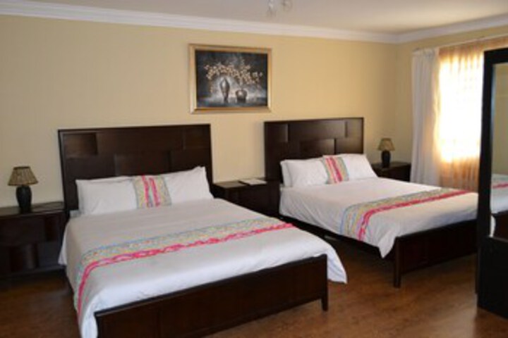 Room 10 of 17