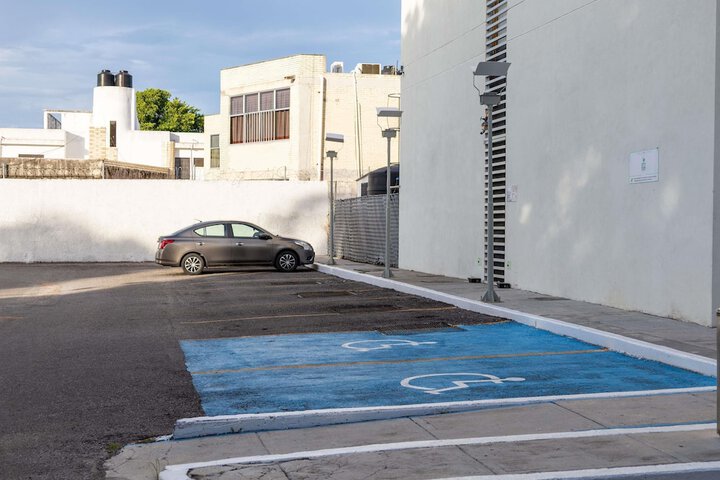 Wheelchair accessible van parking