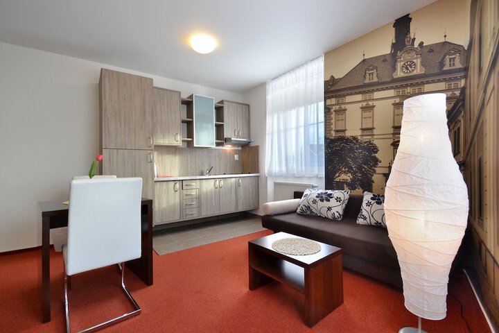Room 16 of 60