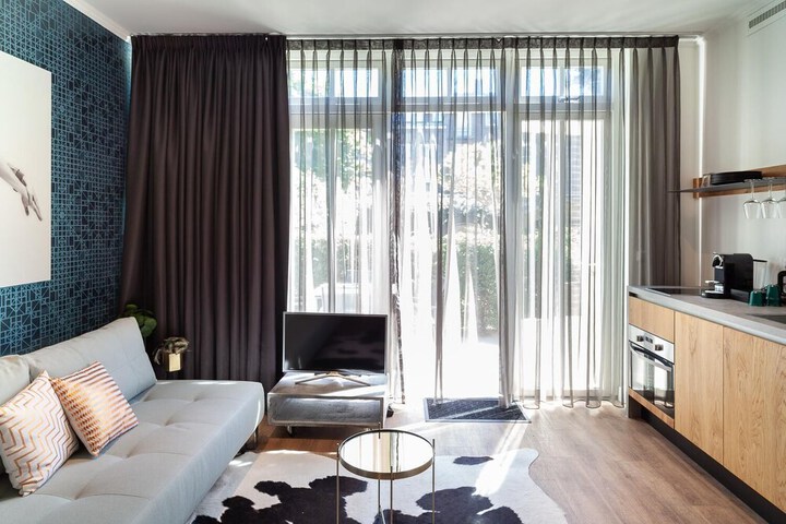 Room 21 of 40