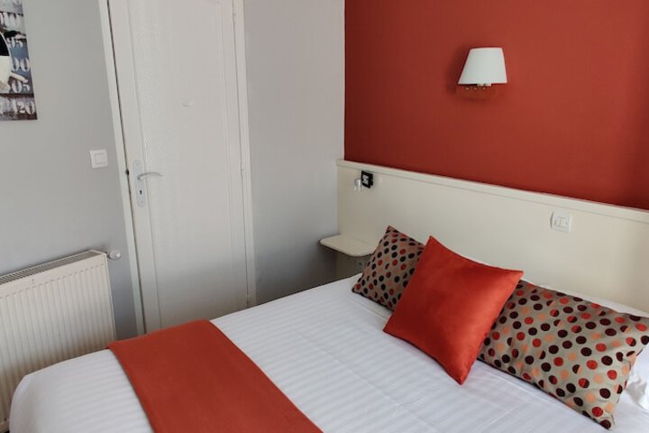 Room 19 of 50