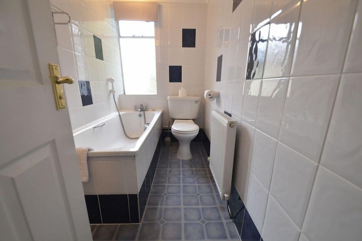 Room 7 of 20