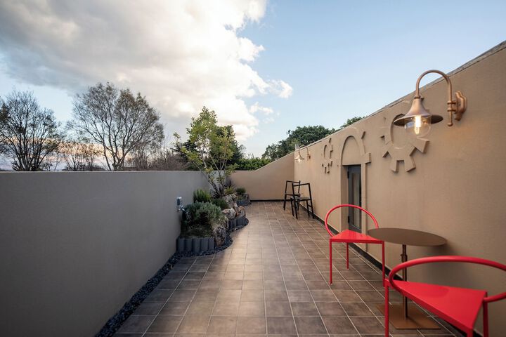 Terrace/Patio 121 of 123